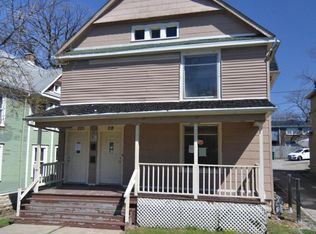 220 N Hickory St, Joliet, IL 60435