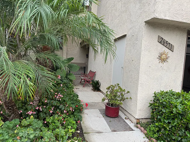 26571 Lucinda — Photo 31