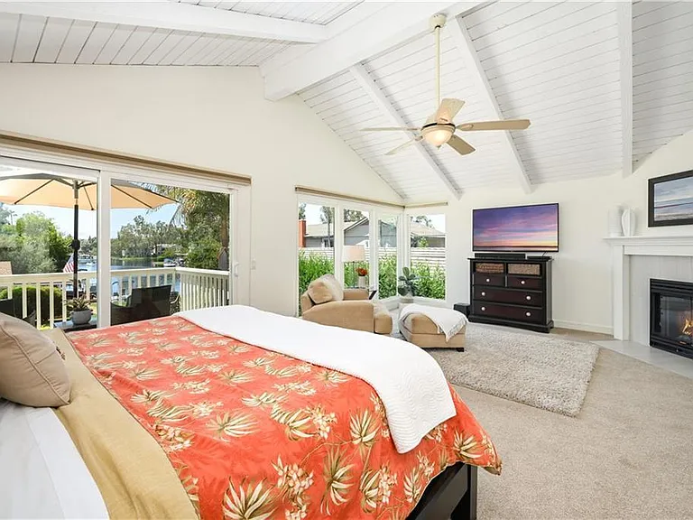 24472 Overlake Dr — Photo 19
