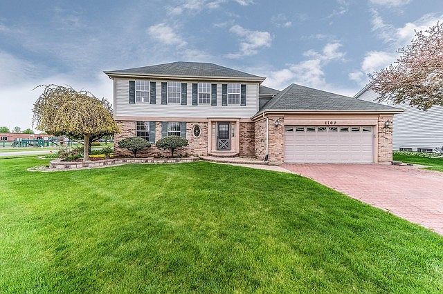 1st image of 1109 Oak Wood Dr