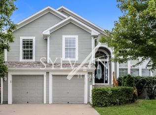 856 E Lanesfield St, Gardner, KS 66030