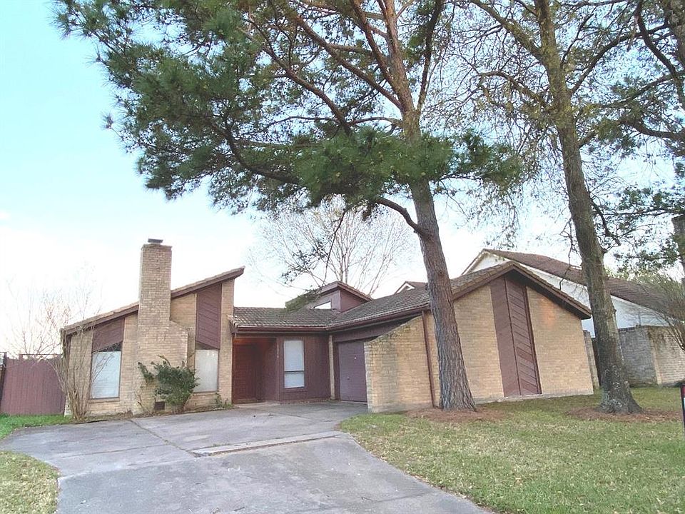 1st image of 8014 Bayou Forest Dr