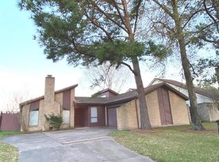 8014 Bayou Forest Dr, Houston, TX 77088