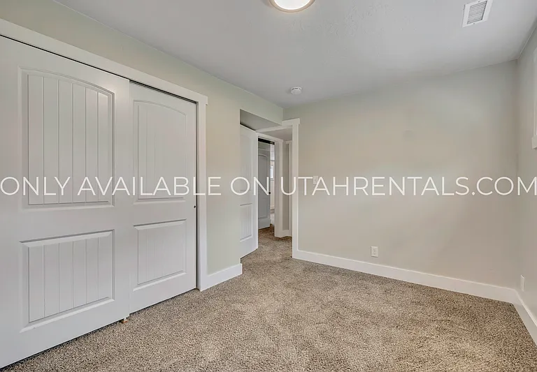 336 E Rena Ave — Photo 21