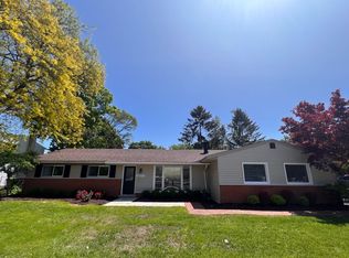 40693 W Ten Mile Rd, Novi, MI 48375