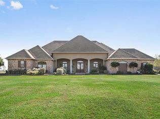2855 W Tank Farm Rd, Lake Charles, LA 70605