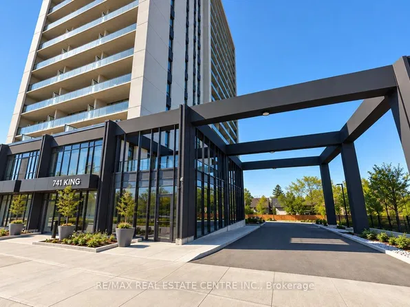 741 King St W, Kitchener, ON