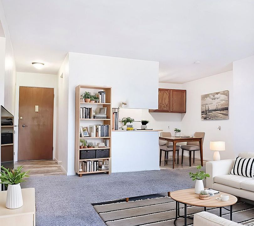 1st image of 502 13th St SE #9