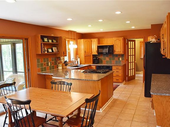 5th image of 6305 Yulewood Cir