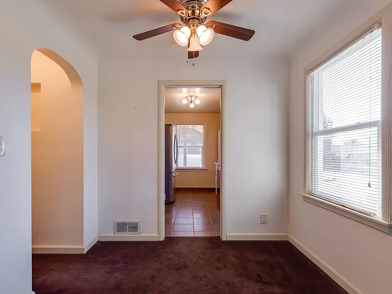 1504 W Kiernan Ave — Photo 11