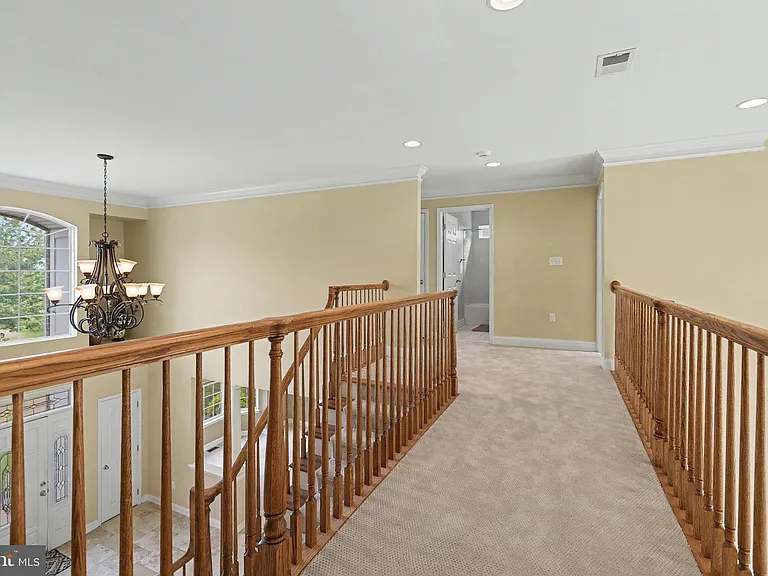 228 Leffler Cir — Photo 37
