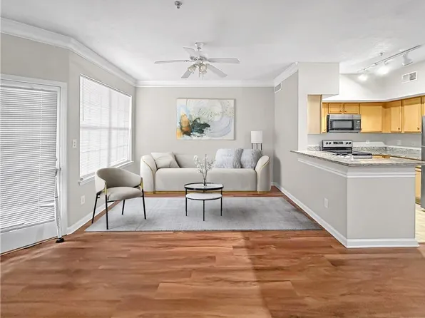 245 Amal Dr SW APT 2008, Atlanta, GA 30315