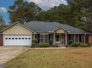 120 Village Ct, Hamilton, GA 31811