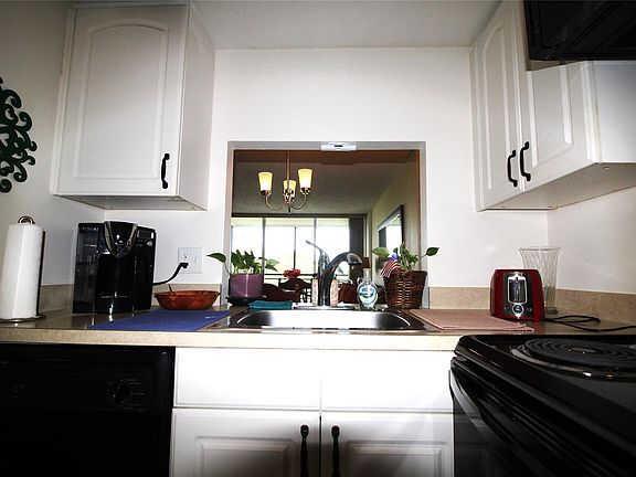 3rd image of 113 Royal Park Drive #4E
