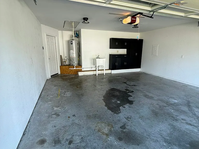 1107 Ryan St — Photo 9