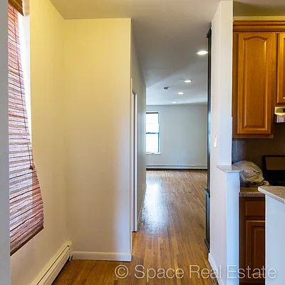 Rented by Space Real Estate | media 17