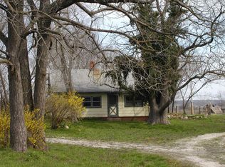 863 E 412th Rd, Bolivar, MO 65613