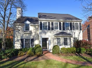 3452 Aultwoods Ln, Cincinnati, OH 45208