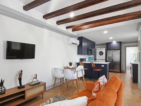 5th image of 823 Delachaise St #825