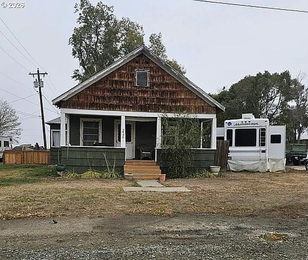 1st image of 2790 Carter St