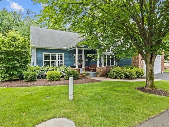 45 Emily Way #45, West Hartford, CT 06107