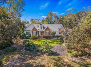 105 Bentwood Ln, Pickens, SC 29671