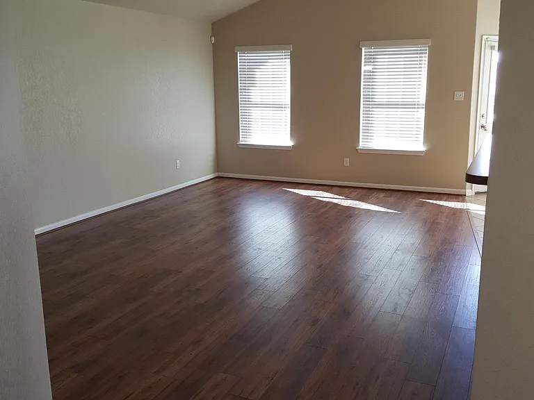 4003 Matson Mnr — Photo 17