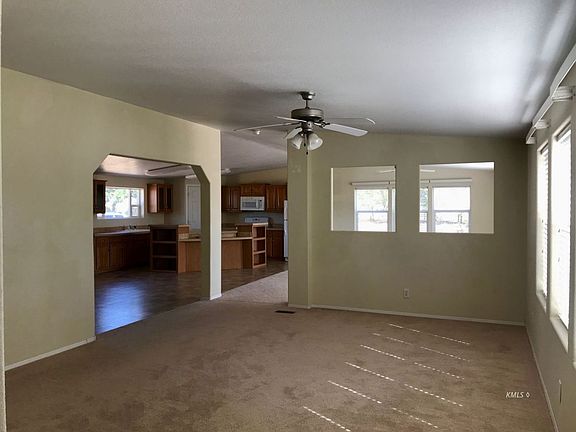 4th image of 349 W Johnson Dr