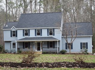 8441 Woodhaven Dr, Gloucester, VA 23061