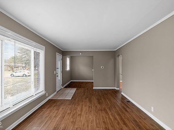 3rd image of 225 Burke Ave