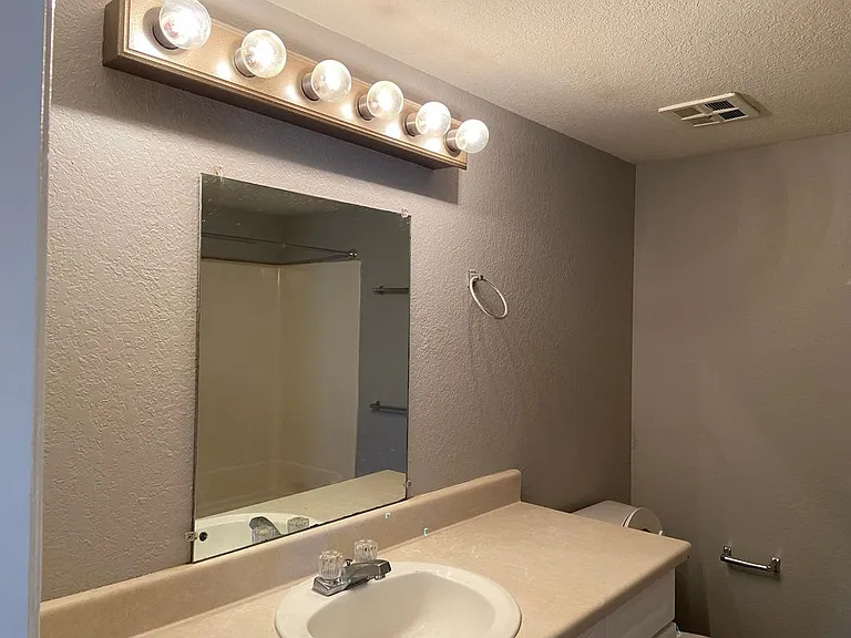 2693 E Oakleaf Dr — Photo 14