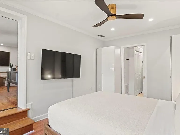 1333 Victor Rd NE — Photo 33