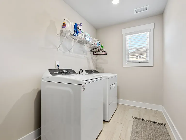 505 Silverado Ave — Photo 11