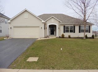 2275 James Leigh Dr, Aurora, IL 60503