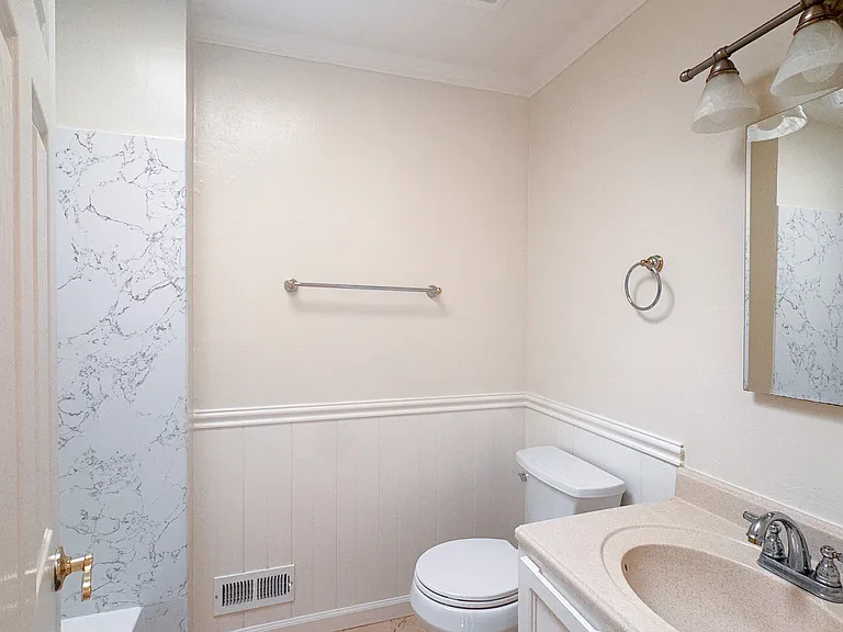 4668 Calle De Farrar — Photo 10