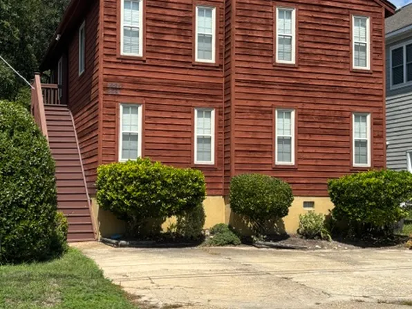 2221 Powhatan Ave, Virginia Beach, VA 23455