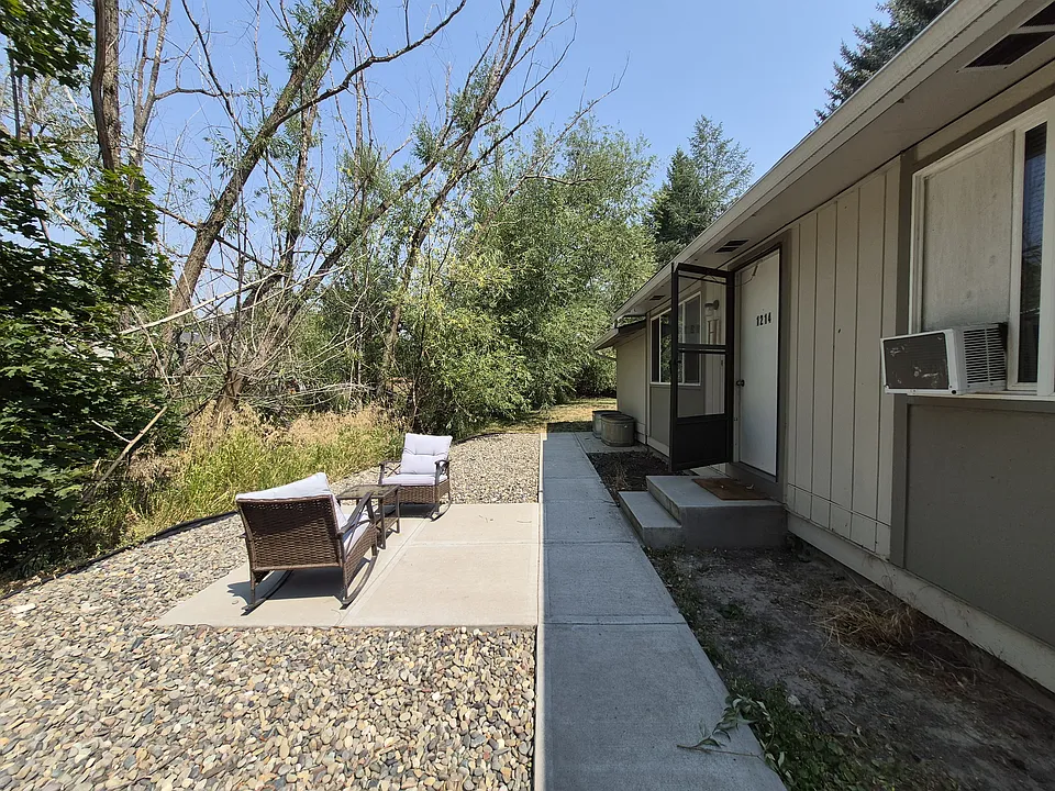 1214 S Hanson Ave #1214