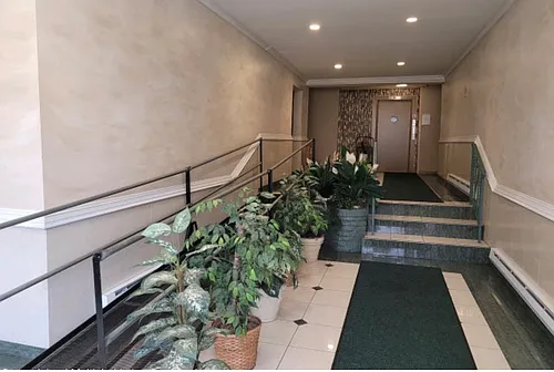 1160 Richmond Rd #5G Photo 1 1160 Richmond Rd #5G Photo 1