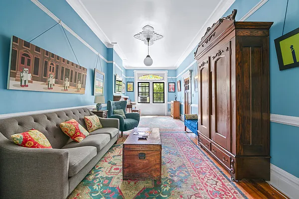 Rented by Brown Harris Stevens | media 33