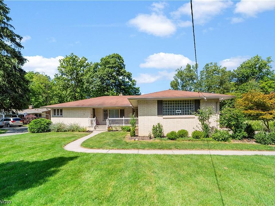 1st image of 12946 W Linden Ln