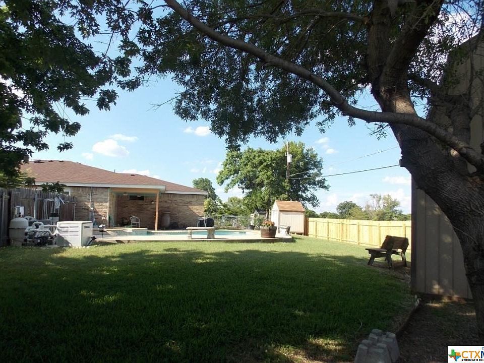 2nd image of 4606 Ronald Dr