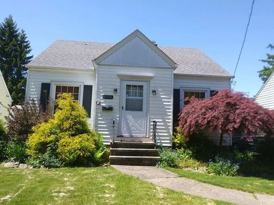 4416 W 210th St, Fairview Park, OH, 44126