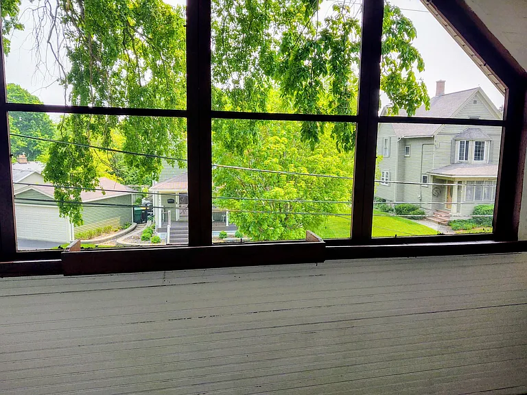 402 Vine St #1/2 — Photo 14