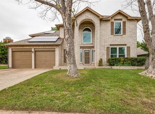1701 Raton Dr, Arlington, TX 76018