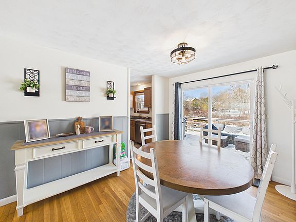 4th image of 18 Booker Street