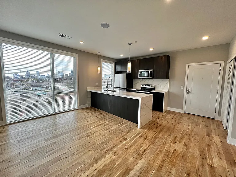 Veranda Apartments — Photo 44