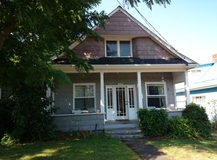 5545 Kenwood Pl N, Seattle, WA 98103