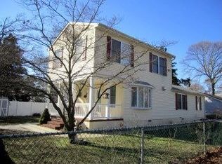 100 Rose Ln, Villas, NJ 08251