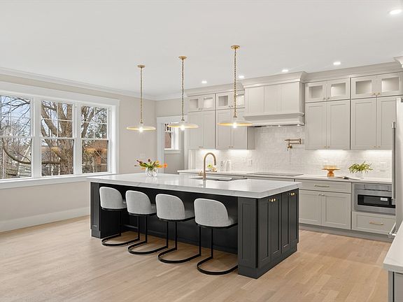 4th image of 35 Kensington Park