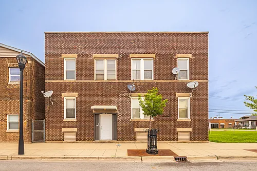 1612 Broadway St #4 Photo 1